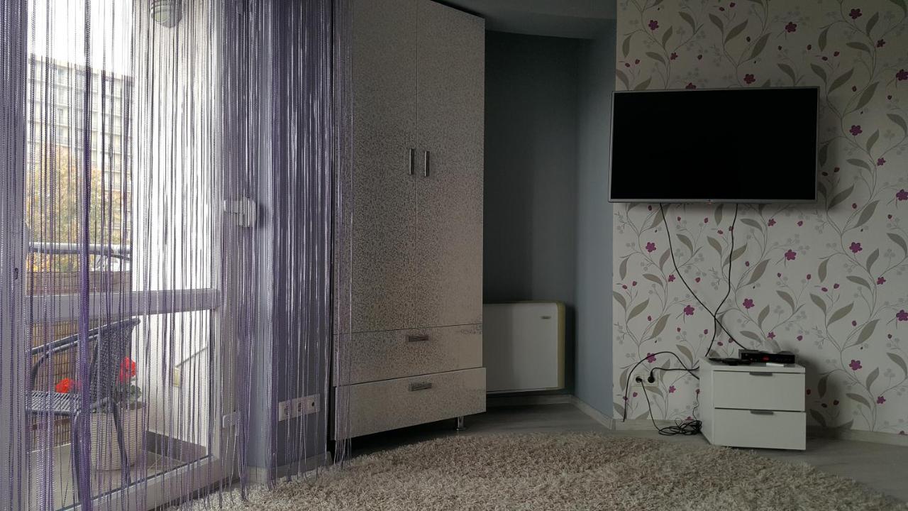 Paris-Lux. Apartment ไฮจ์ดุสโซบอสโล ภายนอก รูปภาพ