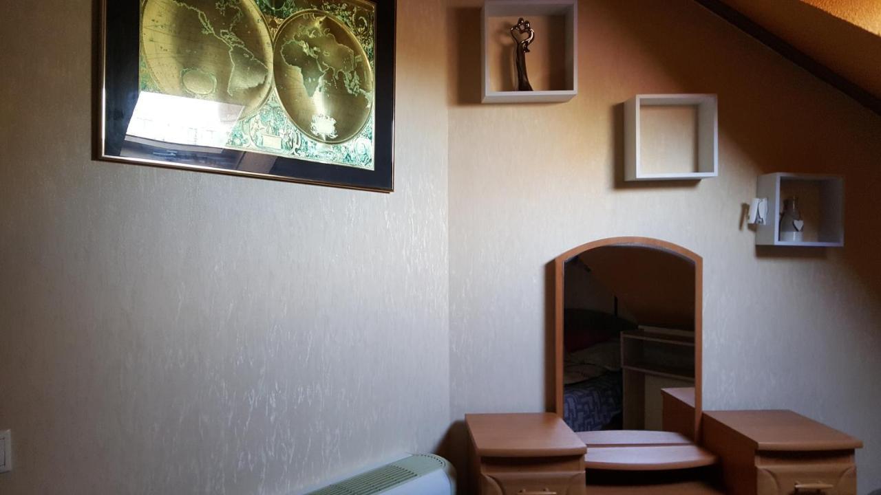 Paris-Lux. Apartment ไฮจ์ดุสโซบอสโล ภายนอก รูปภาพ